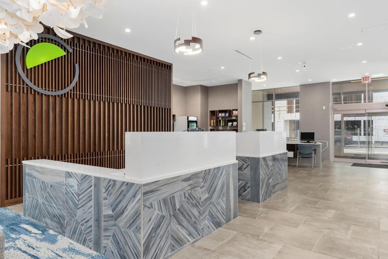 Element Hampton Peninsula Town Center Hotel Luaran gambar